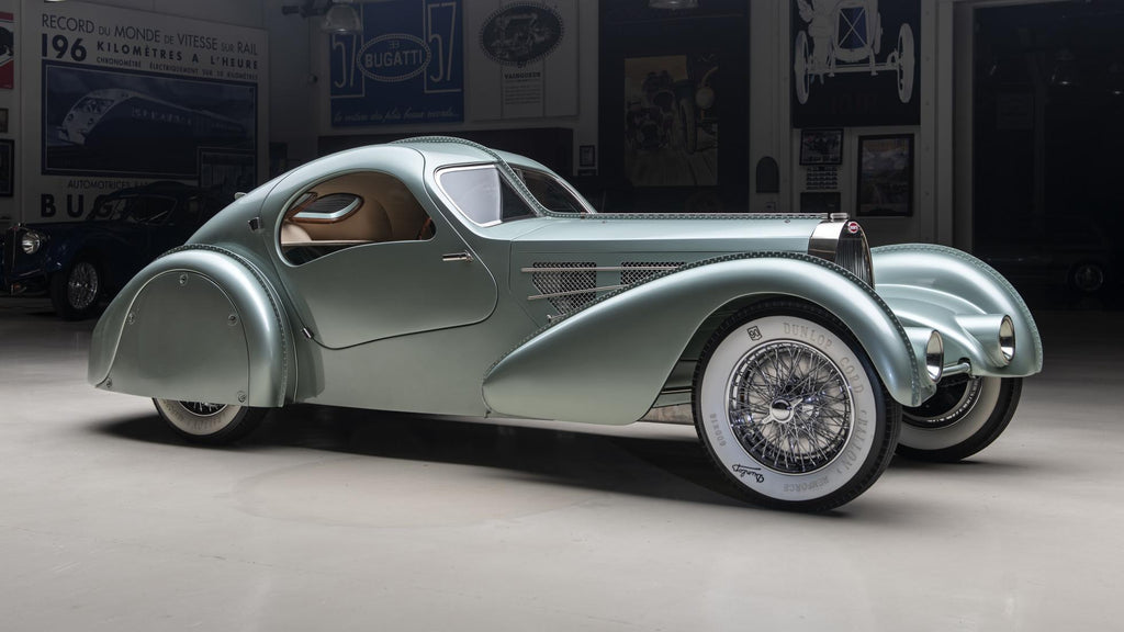 Three-quarter front, outdoors.