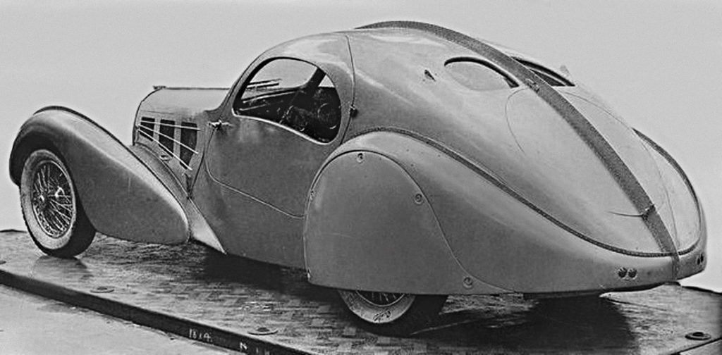 Factory record of the tail and rear-window fins.