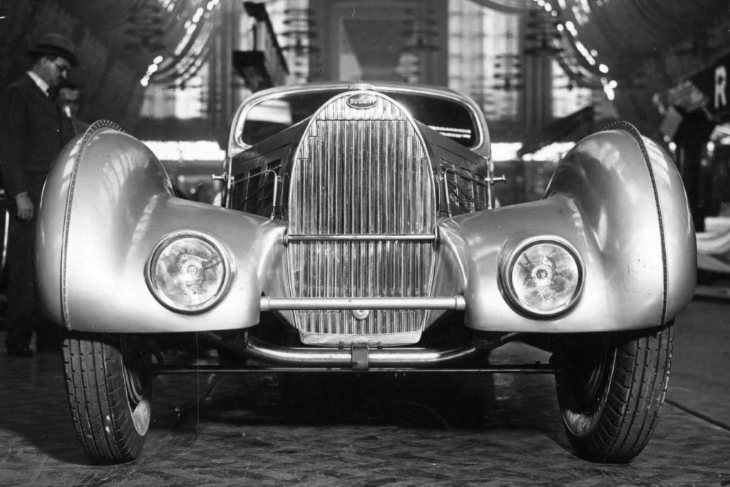 The original Aérolithe at the 1935 Paris Salon.
