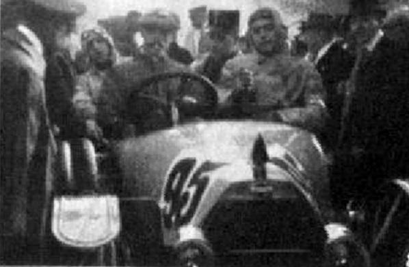 Perridon Collection dossier 'Bugatti Type 15', p.11 [t15-446-p11-x106.jpg]