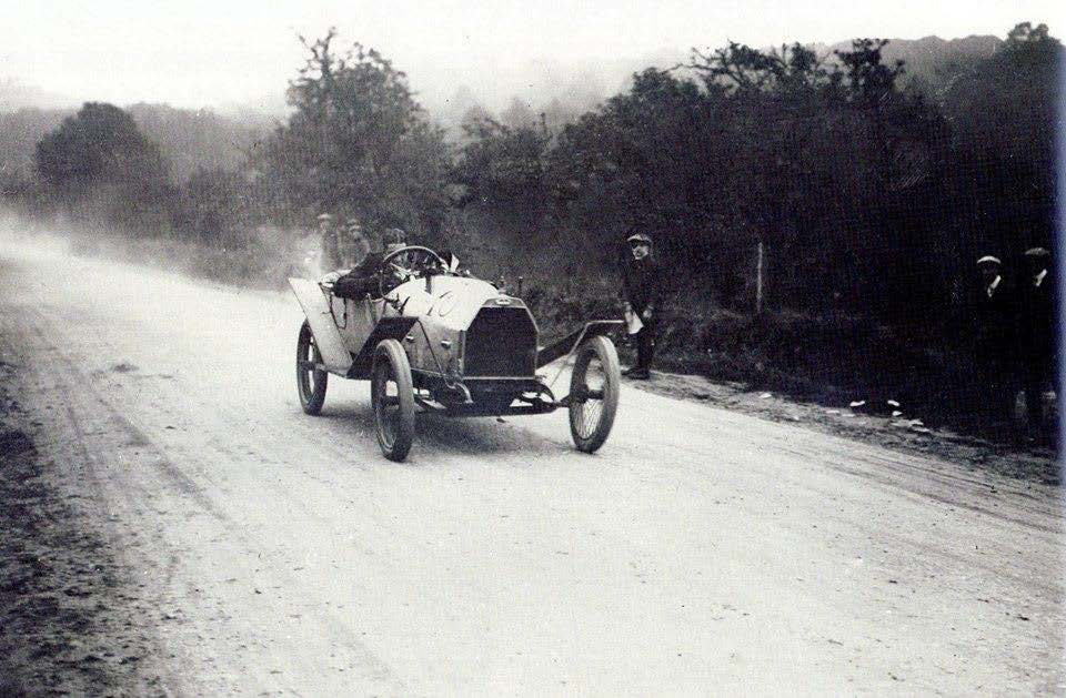 Perridon Collection dossier 'Bugatti Type 15', p.13 [t15-446-p13-x116.jpg]