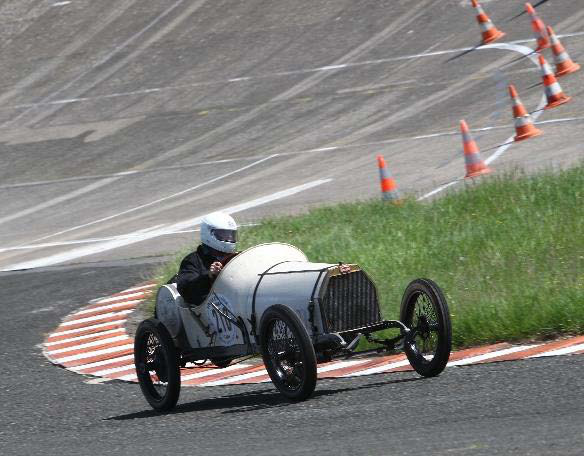 Perridon Collection dossier 'Bugatti Type 15', p.15 [t15-446-p15-x126.jpg]